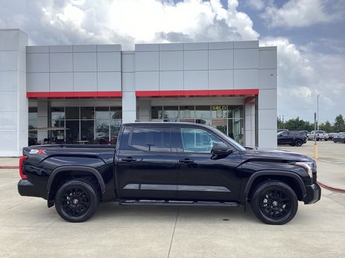 Used 2026 Toyota Tundra SR5 w/ SX Package RWD image 8
