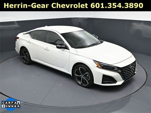 Used 2024 Nissan Altima 2.5 SR image 37