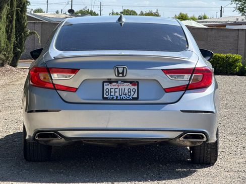 Used 2018 Honda Accord Sport image 5