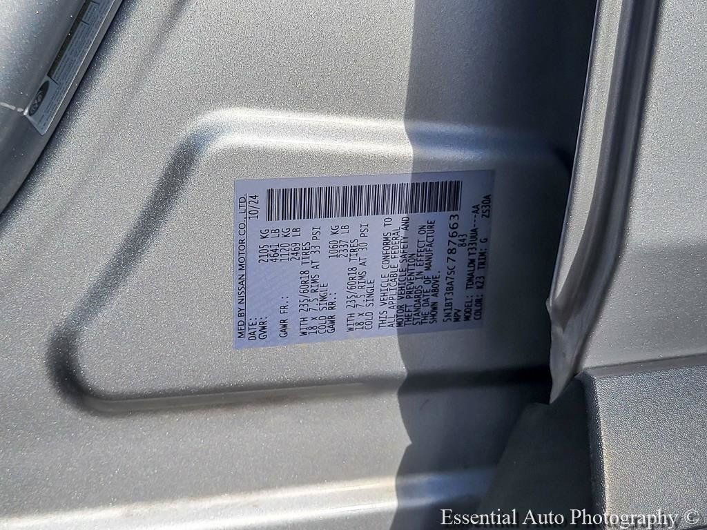 Used 2025 Nissan Rogue SV FWD image 36