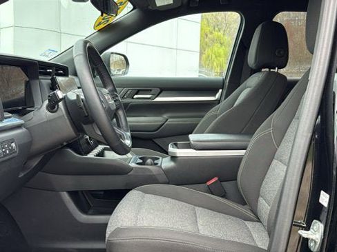 Used 2025 GMC Terrain Elevation AWD/4WD image 13