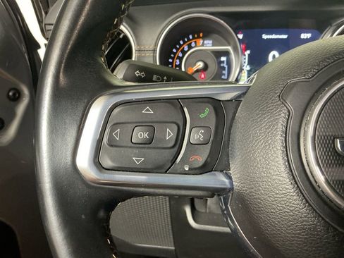 Used 2021 Jeep Gladiator Overland image 5
