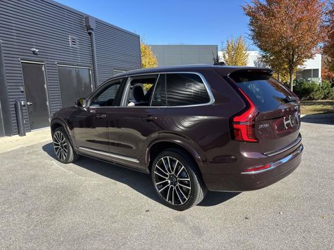 Used 2026 Volvo XC90 B6 Plus w/ Protection Package Premier AWD/4WD image 5