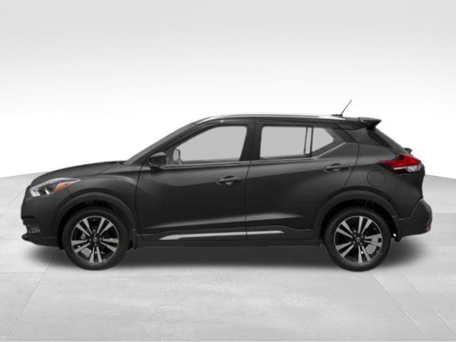 Used 2019 Nissan Kicks SR w/ SR Premium Package FWD image 6