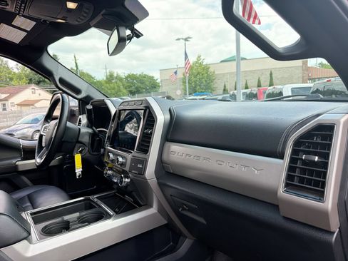 Used 2022 Ford F350 Lariat w/ Chrome Package AWD/4WD image 17
