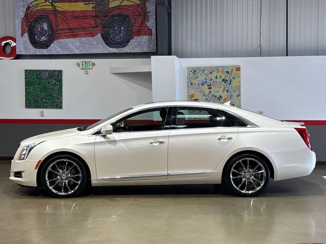 Used 2014 Cadillac XTS Vsport Premium AWD/4WD image 9