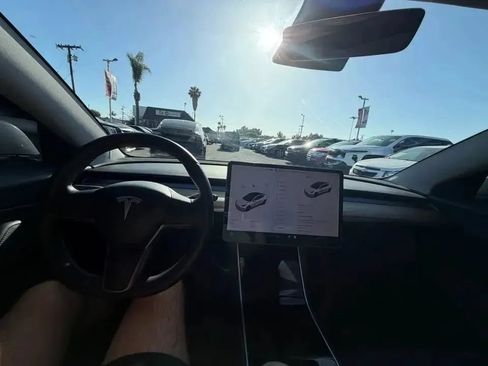 Used 2020 Tesla Model 3 Long Range AWD/4WD image 10