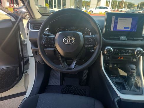 Certified 2023 Toyota RAV4 XLE image 19