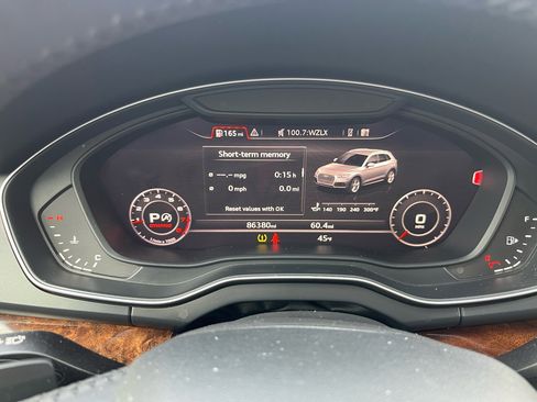 Used 2018 Audi Q5 2.0T Premium Plus w/ Premium Plus Package image 30