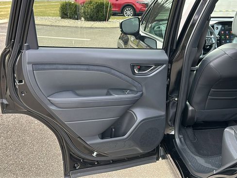 Certified 2025 Subaru Forester Limited AWD/4WD image 21