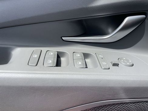 Certified 2024 Hyundai Elantra SEL FWD image 20
