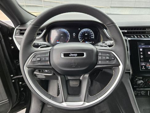 Certified 2024 Jeep Grand Cherokee L Laredo image 15