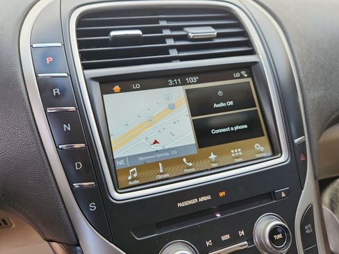 Used 2016 Lincoln MKX Reserve FWD image 26