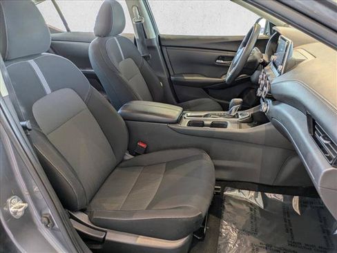 Used 2024 Nissan Sentra SV FWD image 19