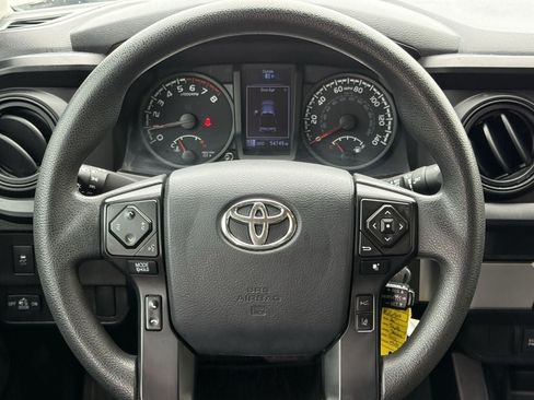 Used 2020 Toyota Tacoma SR w/ SR Convenience Package RWD image 11