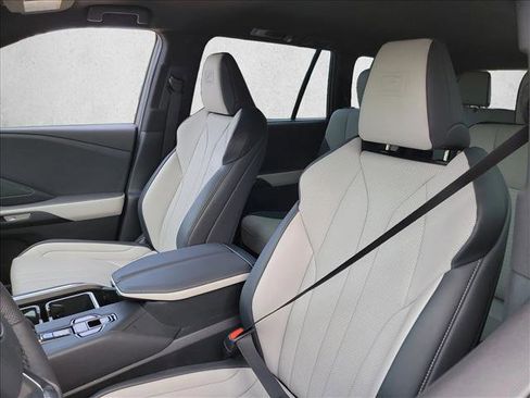 Used 2024 Lexus TX 500h AWD w/ Technology Package image 13