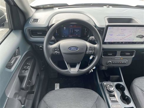 New 2025 Ford Maverick XL image 7