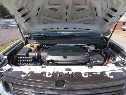 Used 2019 Chevrolet Colorado W/T w/ WT Convenience Package RWD image 4
