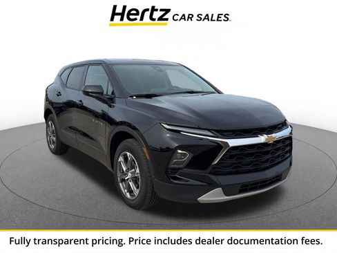 Used 2025 Chevrolet Blazer LT FWD image 1