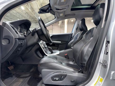 Used 2017 Volvo XC60 T6 Dynamic w/ Climate Package image 47