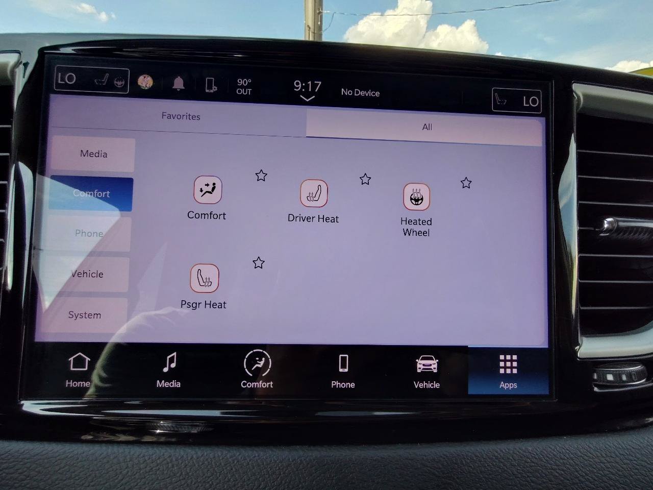 Used 2023 Chrysler Pacifica Touring-L FWD image 32