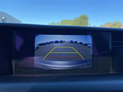 Used 2019 Lexus IS 300 AWD image 21