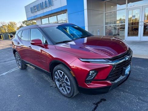 Certified 2023 Chevrolet Blazer RS w/ Driver Confidence II Package image 1