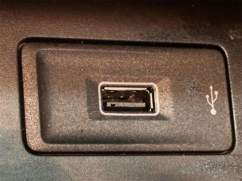 Used 2021 Volkswagen Passat 2.0T S image 32