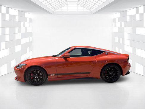 Used 2024 Nissan Z Performance w/ Heritage Edition RWD image 4