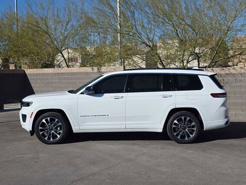 Certified 2022 Jeep Grand Cherokee L Overland image 6