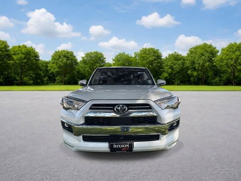 Used 2024 Toyota 4Runner Limited AWD/4WD image 2