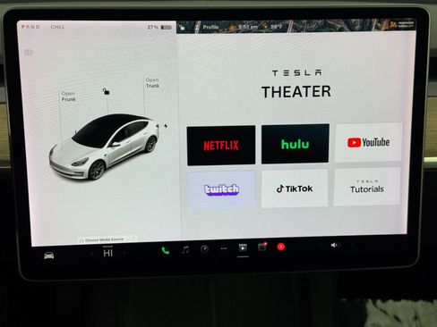 Used 2021 Tesla Model 3 Standard Range image 23