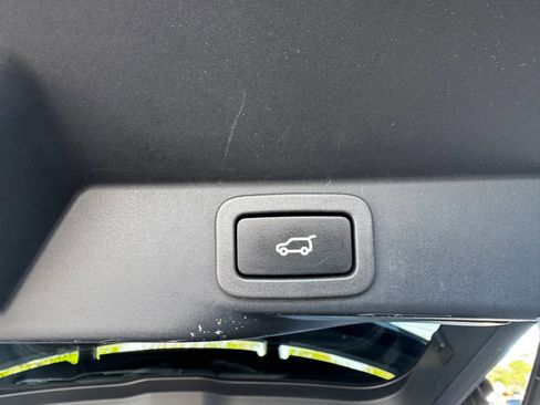 Used 2019 Land Rover Range Rover Sport HSE Dynamic image 29