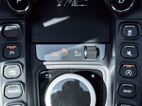 Used 2023 Aston Martin V12 Vantage RWD image 56