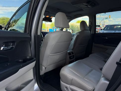Used 2017 Honda Pilot Touring image 43
