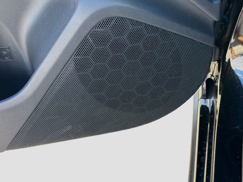 Used 2023 Subaru Crosstrek 2.0i Premium image 22