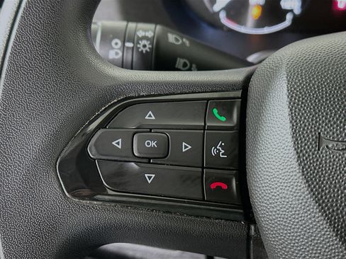 Used 2025 RAM ProMaster 2500 w/ Convenience Group image 16