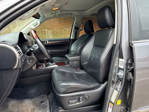 Used 2015 Lexus GX 460 w/ Premium Package image 11