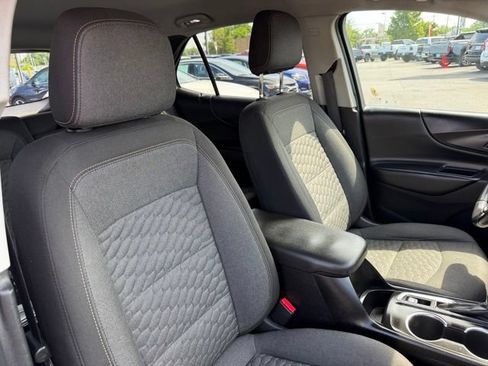 Used 2019 Chevrolet Equinox LT FWD image 15
