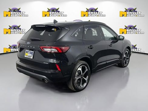 Used 2023 Ford Escape ST-Line Elite w/ Premium Technology Package AWD/4WD image 5