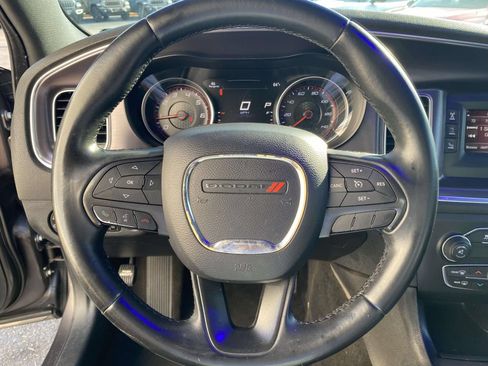 Used 2015 Dodge Charger SE w/ Popular Equipment Group RWD image 19