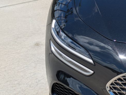 Certified 2023 Genesis G70 2.0T RWD image 7