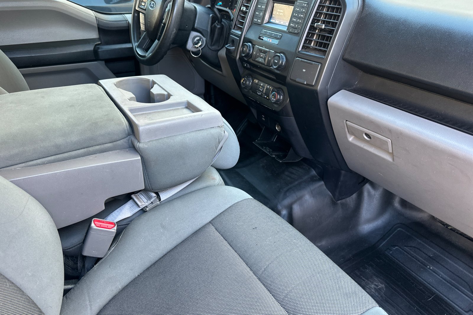 Used 2016 Ford F150 XL w/ Equipment Group 101A Mid RWD image 17