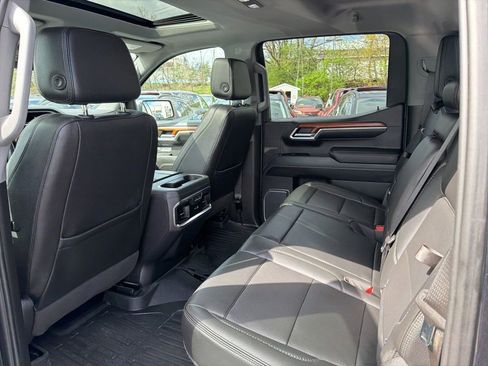 Used 2023 GMC Sierra 1500 Denali w/ Denali Reserve Package AWD/4WD image 18