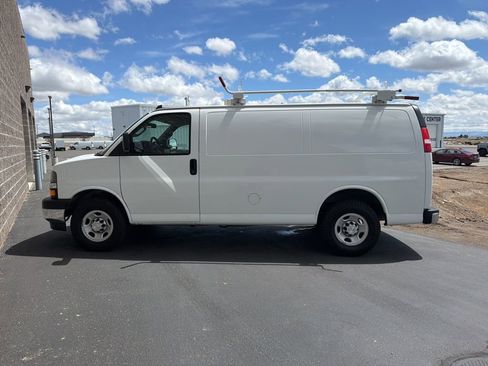 Used 2020 Chevrolet Express 2500 w/ Driver Convenience Package RWD image 6
