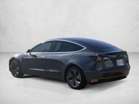 Used 2018 Tesla Model 3 Long Range RWD image 7