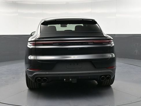 New 2026 Porsche Cayenne Coupe AWD/4WD image 7