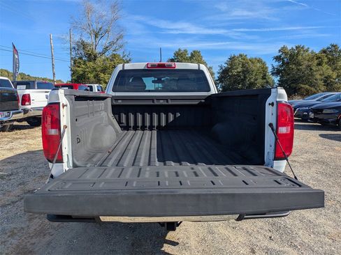 Used 2020 Chevrolet Colorado W/T image 12