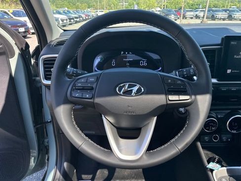 New 2026 Hyundai Venue SEL FWD image 13