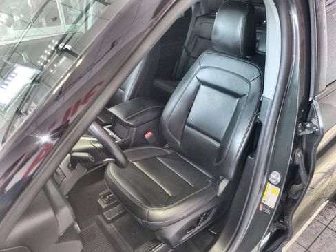 Used 2023 Ford Explorer XLT w/ Equipment Group 202A AWD/4WD image 11